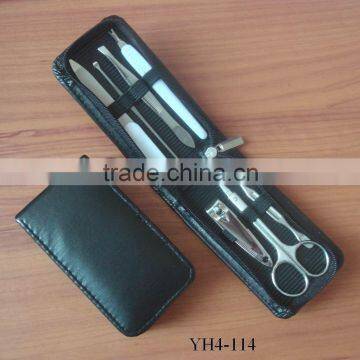 Professional manicure set with 7pcs tools in zipper case