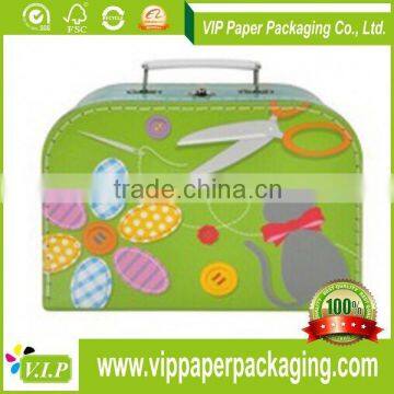 CHINA MANUFACTURER WHOLESALE HIGH QUALITY CUSTOM PAPER CARDBOARD CHILDREN SUITCASE SHAPE GIFT BOX