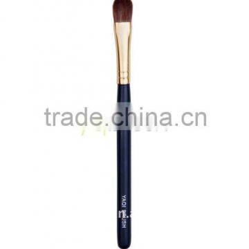 Oval Concealer brush 012