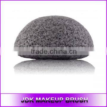 Hot sale Konjac Sponge Charcoal, Black Konjac Face Cleansing sponge, Round Black Facial Konjac Sponge