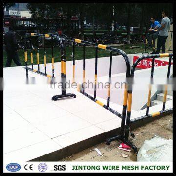 iron road barriers,metal barricade,crowd control barrier for hire