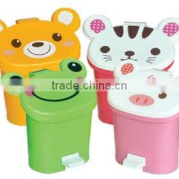 1.8L cartoon shape plastic dustbin