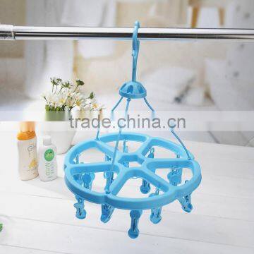 15pegs plastic clothes hanger in China