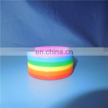 High quality low price cheap custom silicone wristbands china