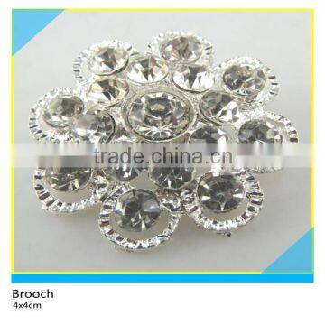 New Fashion Design Rhinestone Brooch Sliver Plated Clear Crystal Rhinestone Brooch 2.5x4.5cm