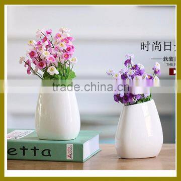 2016 Modern style artistic light white ceramic vase for art collection in china