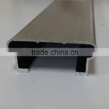 Greenhouse aluminum extrusion slot