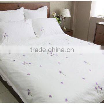 Hand embroidered white cotton bedding set no.20