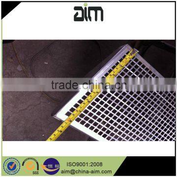 Special hole perforated stainless steel mesh price