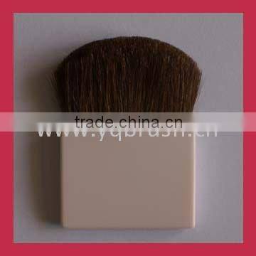 Makeup blush brush