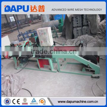 Electronic control galvanized barbed wire making machine