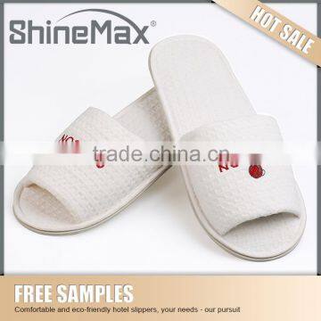 Soft eva foam outsole disposable waffle slippers hotel amenities washable slippers