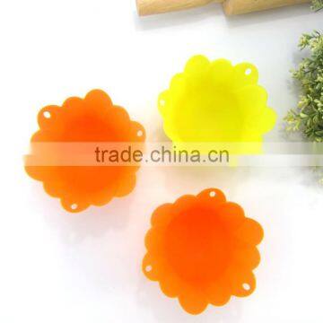 Cheaper flower Silicone egg poacher mold