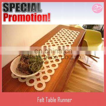 Long circle style die cut felt table runner,table mat