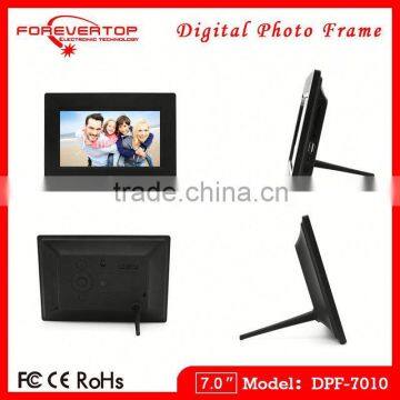 2016 China Factory Price 7 Inch Digital Wooden Photo Frames