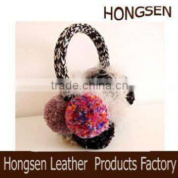 HSET135 knitted earmuff hat pattern