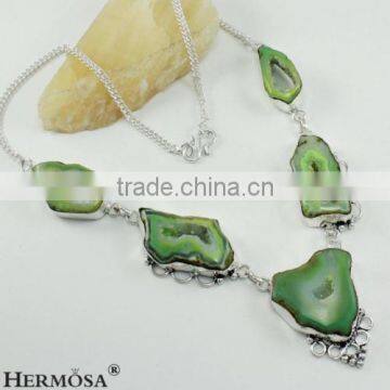 Hollow Green Druzy Freedom Shape Party Occassion Nature Stone Silver Necklace