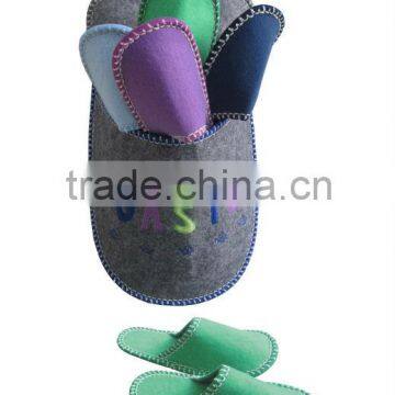 multi colour indoor felt slipper set