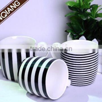 12oz Ceramic black and white coffee cup