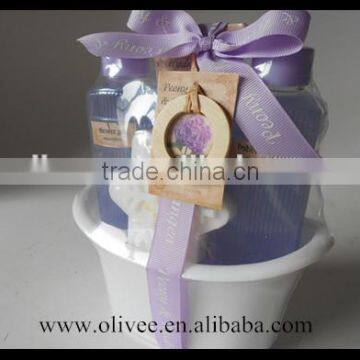 nice logo hotel bath set shower gel body lotion bubble bath with plastic tub
