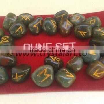 BLOOD STONE AGATE RUNE SET WITH POUCH