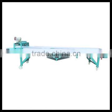 Plastic conveyor belt