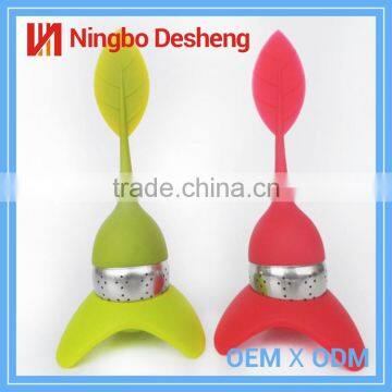 Wholesale tea tools bottle leaf shape steel silicone tea infuser