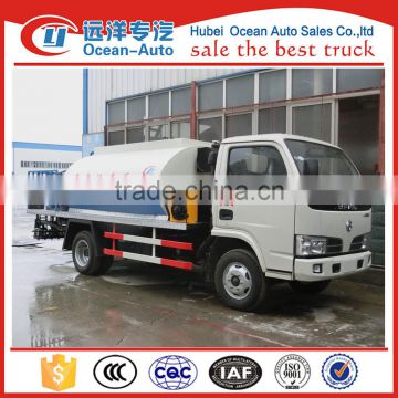 Small 4000L Dongfeng bitumen emulsion sprayer truck