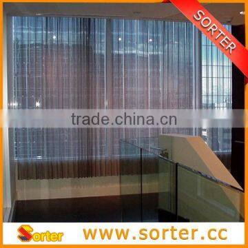 Hanging metal drapery screen window blinds