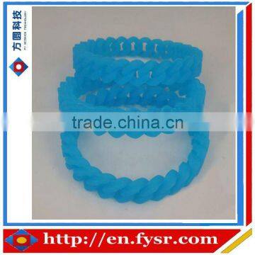 2016 promotion silicone twist bracelet,silicone bangle