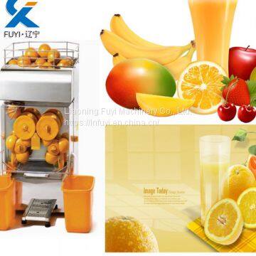 Fresh orange juicer in cold tea shop