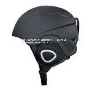 Лыжний шлем безvisors