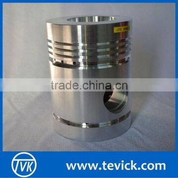 UTB engine piston set for UNIVERSAL