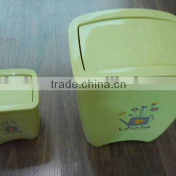 Mini rectangle swing-top plastic trash can