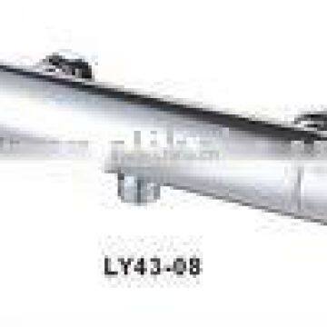 thermostatic shower faucet