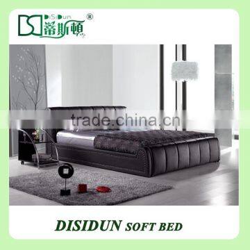 Black Faux Leather Queen Platform Bed For Home DS-1012