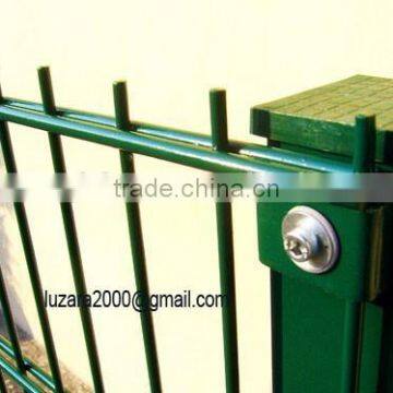 RAL6005 Powder-coating Twin Wire 2D Panel Fencing photo-2