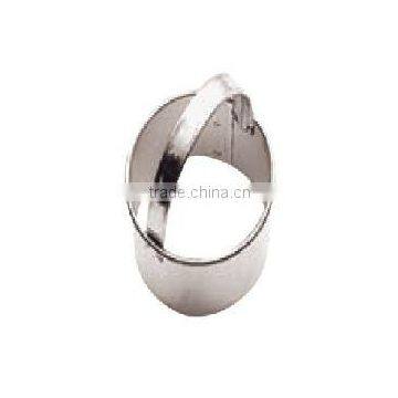 Oval Cutter With Handle