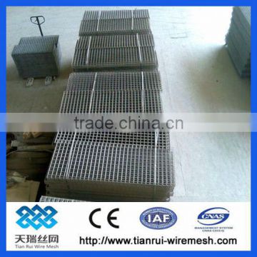 hot!! Salable most competitive price galvanized & PVC Coated & Black &Stainless steel welded wire mesh ( direct factory )