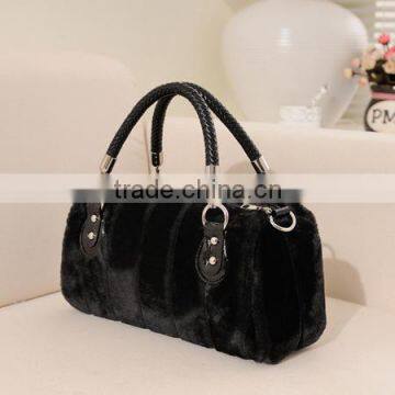Grace Luxury Imitation Feather Party Hand Bag for Woman Gender Straw Bag Fur Bag Charm photo-4