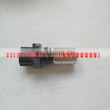 genuine  and new crankshaft position sensor truck HOWO R61540090008 029600-0570