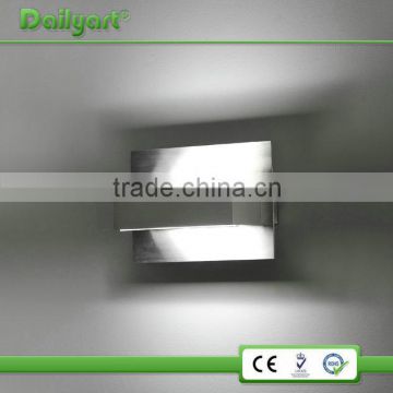 2015 Hot Sale CE and RoHS up Down Wall Light Saa photo-2