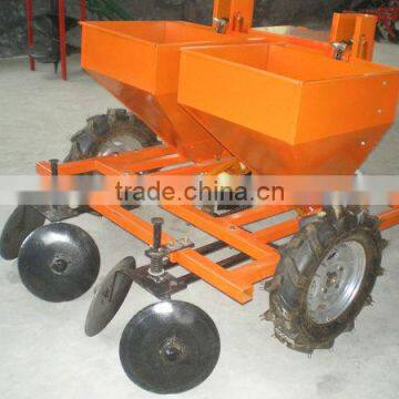 2013 hot seller tractor Potato planter with fertilizing