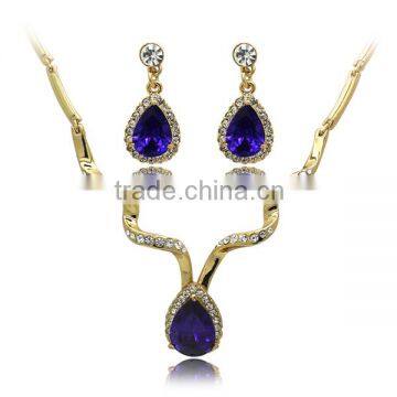 Wholesales New Design Fashionable 18K Gold Plated Alloy Women Jewelry Set