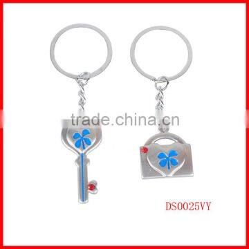 promotional pairing design Four Leaf Clover key zinc alloy keychain