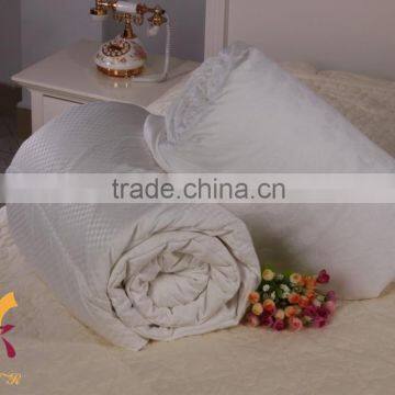 100% handmade Cotton Duvet Shell Natural silk Comforter for export