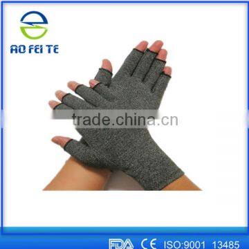 Directly Factory Pain Relief Cotton Arthritis Gloves with Surprise Price