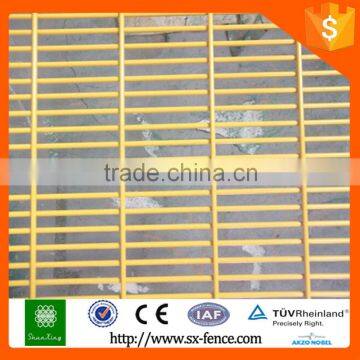 Factroty Sale cheap 385 mesh fence for weld