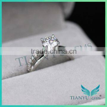 Fashion Design 18K White Gold Round 100facets Cut Moissanite Diamond Rings for Wedding photo-5