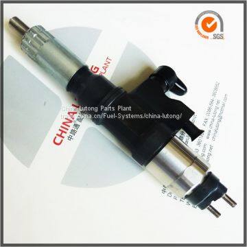 Engine Parts Injector 095000-5471 Ve Pump Parts for Isuzu Match Nozzle DLLA158P854 China Supplier